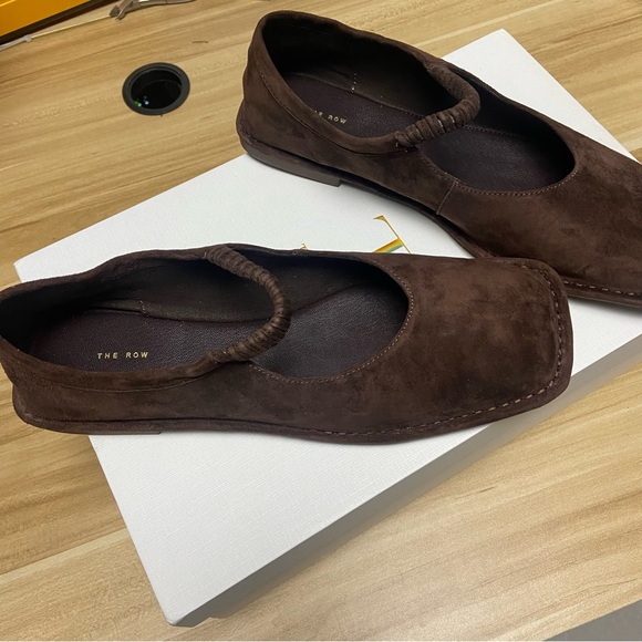 The Row Dark Brown Suede Mary Jane Square-Toe Flats - Picture 5 of 7
